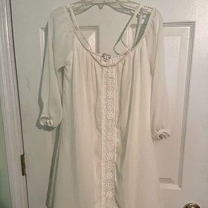 White Dress off the shoulder with sleeves